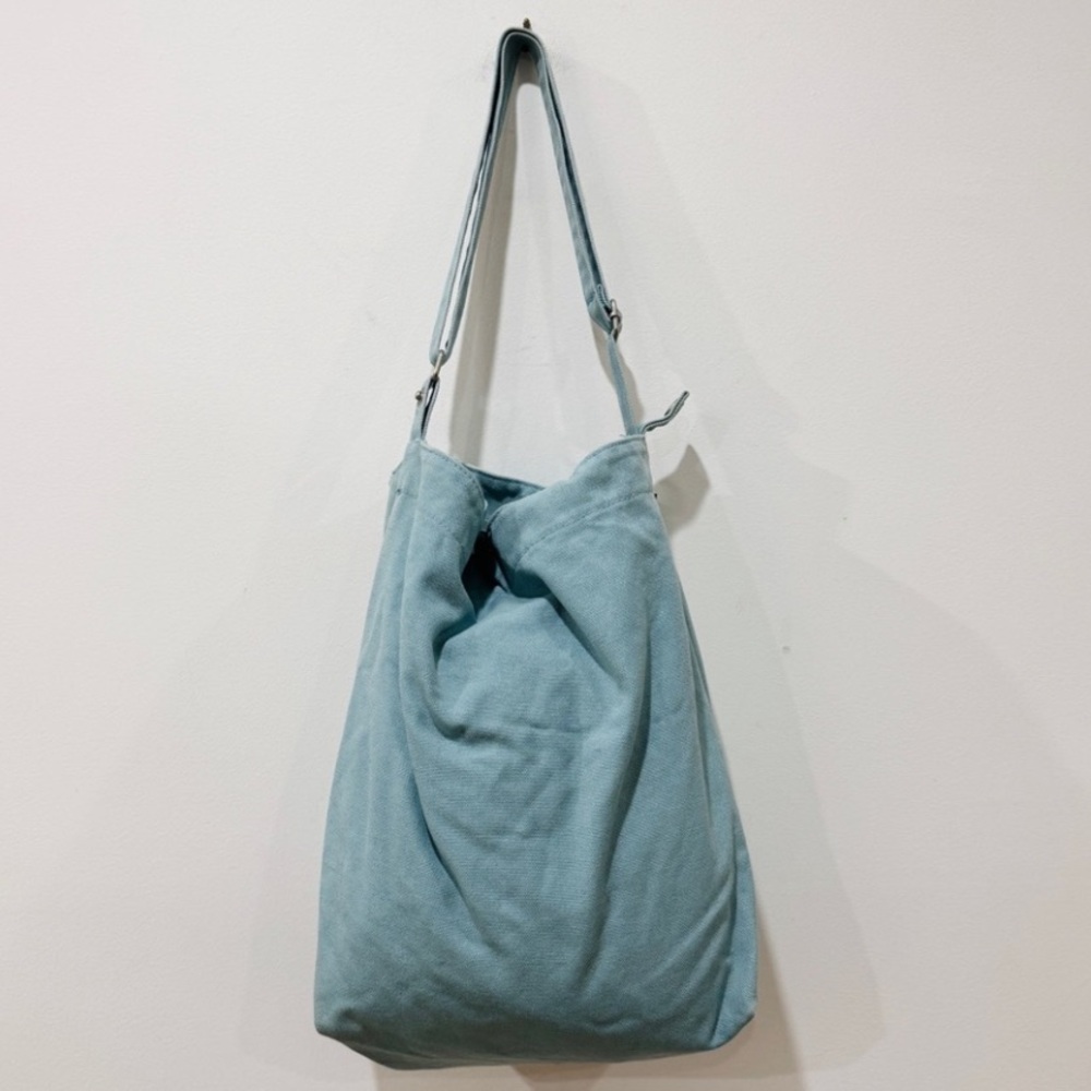 BAGGU Light Blue Denim Duck Bag